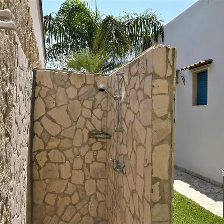 Mare Chiaro By Salentolimit 3* Torre Lapillo